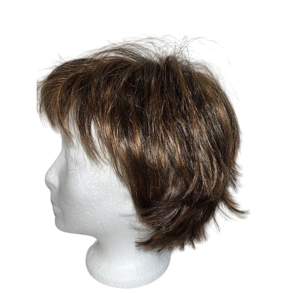 ARIA Wig by TRESSALLURE, Cherry wood Oil Basic Cool Comfort Cap Chic & Sassy 9